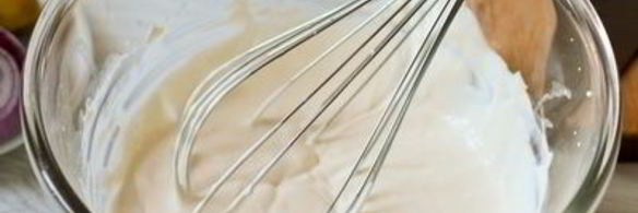 закуска из сельди с яблоками и сметанным соусом