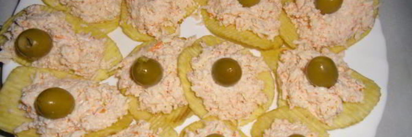 Закуска на чипсах