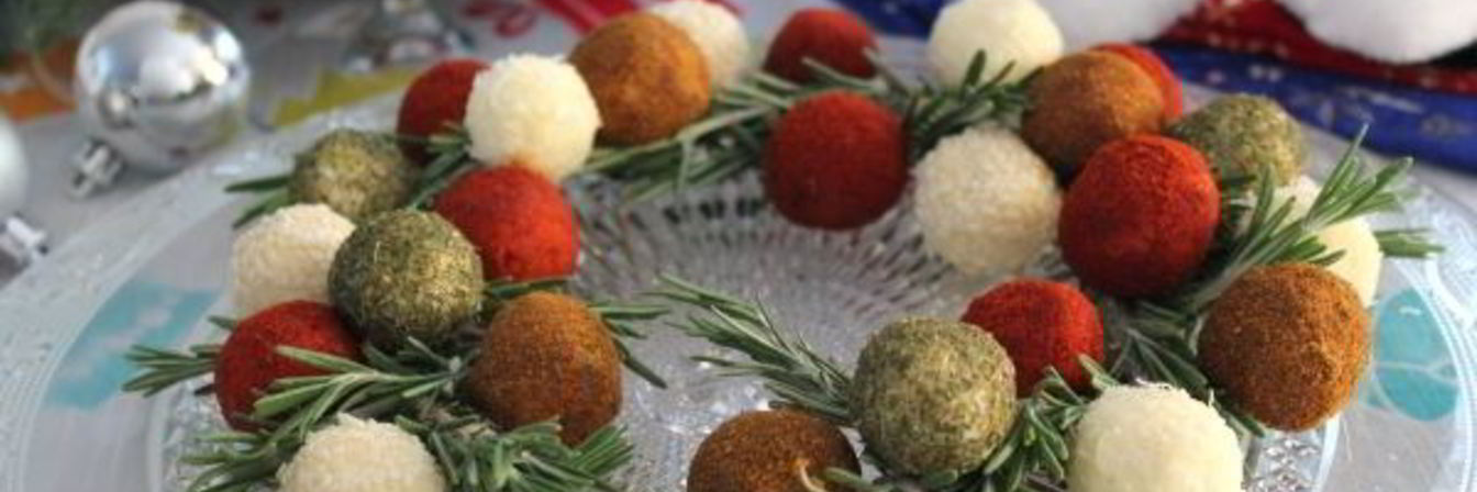 Закуска Новогодний венок из сыра