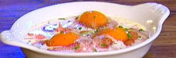 запеченные яйца с семгой и шнитт-луком