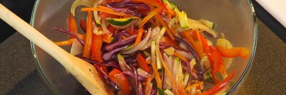 дорада, фаршированная жюльеном из овощей