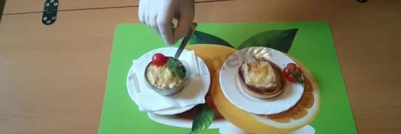 куриный жульен в слоеном тесте в воловане