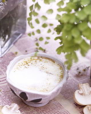 Жульен с грибами на сковороде