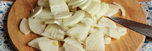 жульен с курицей и грибами в горшочках