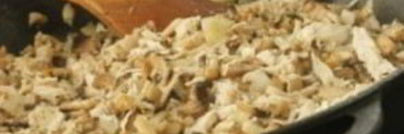 жюльен из курицы в горшочках