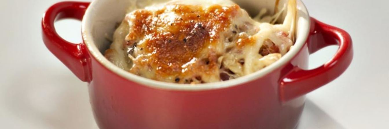 Жюльен с беконом и грибами