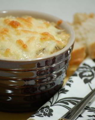 Жюльен с курицей и шампиньонами